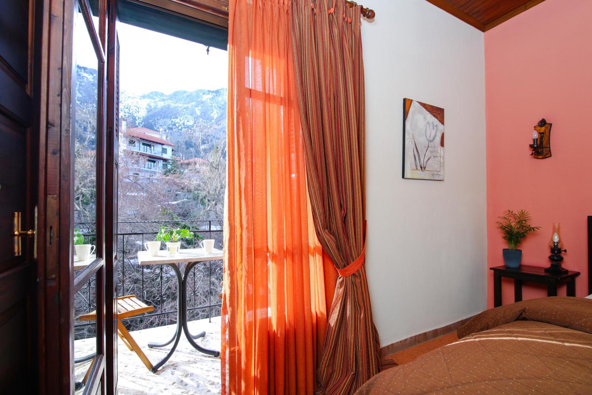 Guesthouse Alexandra Eptálofos 외부 사진